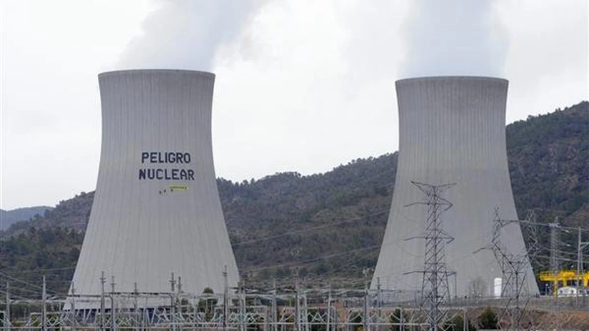 Guvernul spaniol ia în considerare prelungirea activităţii centralelor nucleare