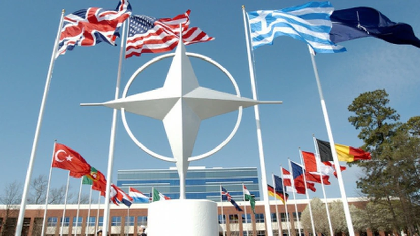România celebrează 10 ani de apartenţă la NATO