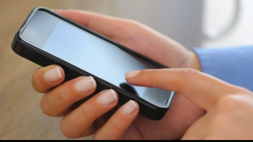 Kaspersky Lab: 33% dintre utilizatorii de tablete şi smartphone-uri nu efectuează plăţi prin Internet