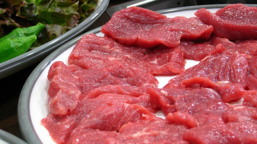 ANSVSA: Peste 9.200 de kilograme de produse din carne etichetate incomplet, retrase de la comercializare