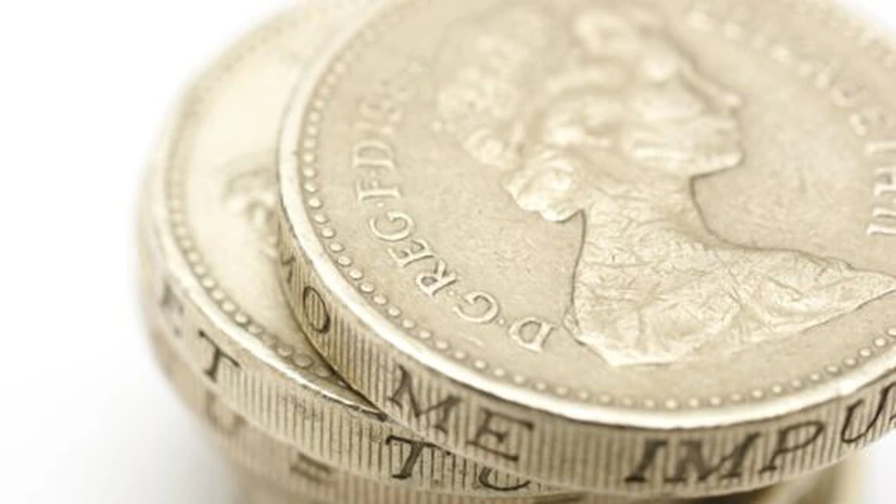 Lira sterlină, cel mai ridicat nivel faţă de euro din ultimii doi ani