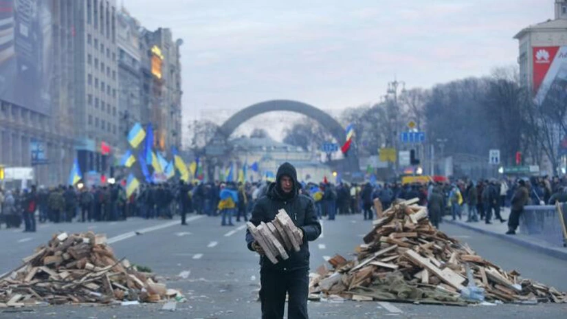 Noi proteste în Ucraina: Peste 70.000 de manifestanţi ai opoziţiei s-au reunit în centrul Kievului