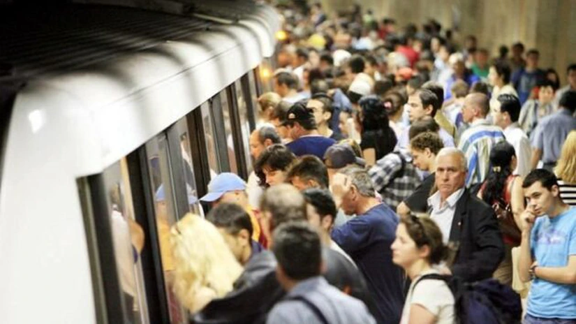 Metrorex: Peste 122,4 milioane de pasageri au circulat cu metroul în primele nouă luni din 2013