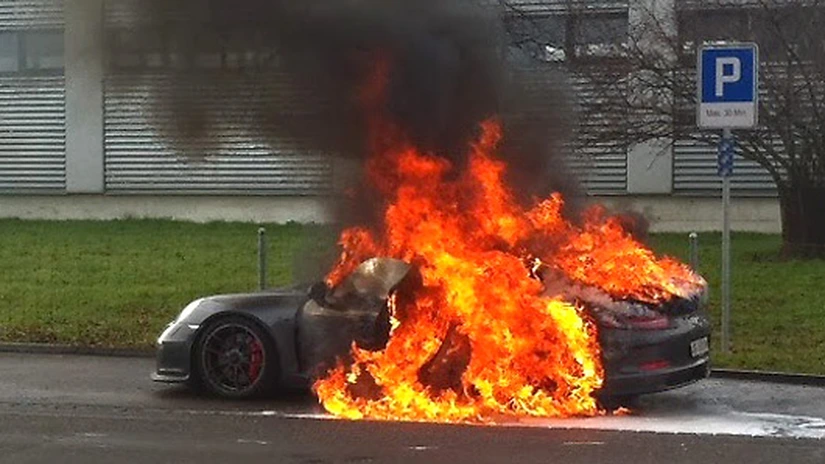 Porsche a oprit livrările la modelul 911 GT3, după ce două vehicule au luat foc