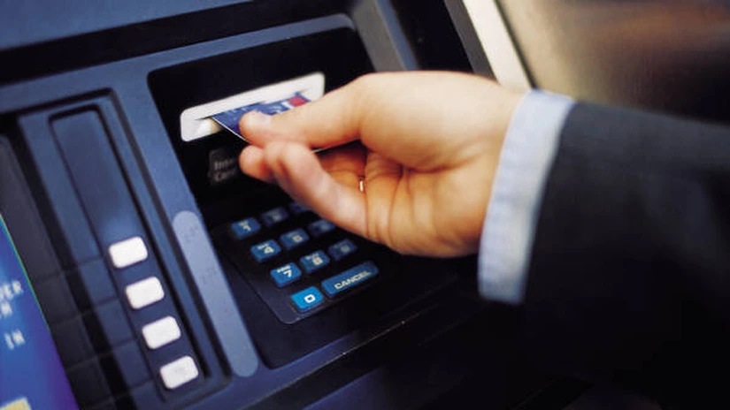 Visa şi MasterCard au reluat furnizarea de servicii de plăţi către clienţii băncii ruseşti SMP