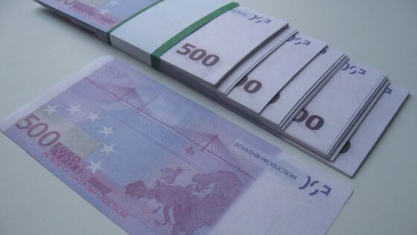 Romania a angajat patru mari bănci străine să-i vândă eurobondurile pe marile pieţe