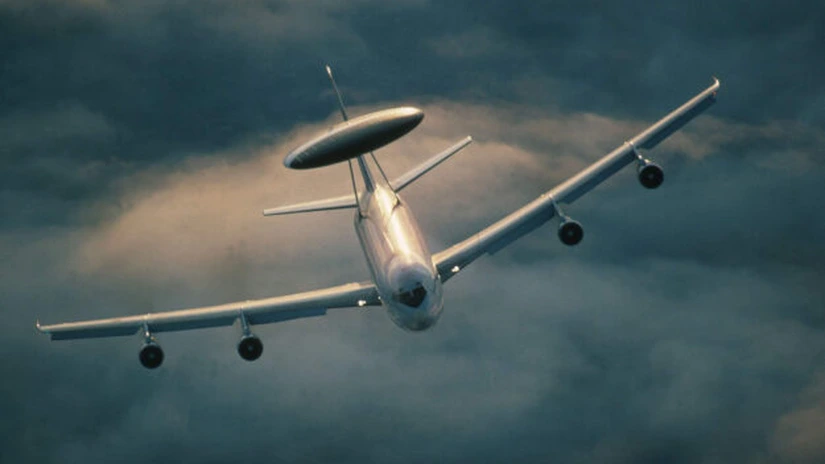 Turcia va trimite un avion-cisternă care va opera cu aeronavele AWACS deasupra României şi Poloniei