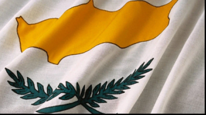Cipru: Sectorul bancar dă semne de stabilizare, în timp ce economia se ajustează în urma recesiunii din 2013