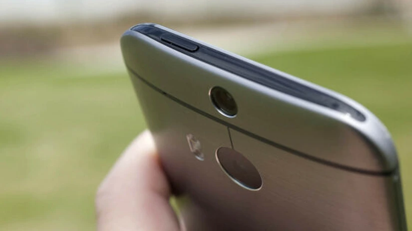 HTC One M8 a  devenit unul dintre cele mai căutate telefoane în online