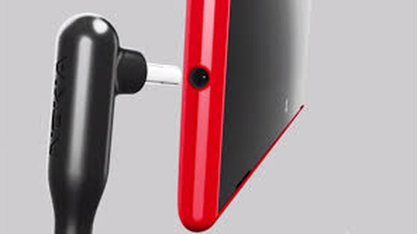 Nokia avertizează consumatorii să nu mai utilizeze încărcătorul AC-300 pentru tableta Lumia 2520