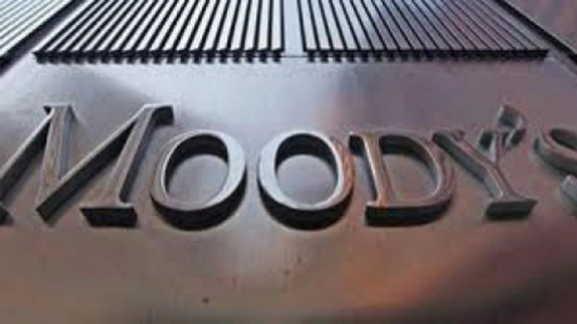 Moody's a îmbunătăţit perspectiva sistemului bancar din Grecia, de la negativă la stabilă