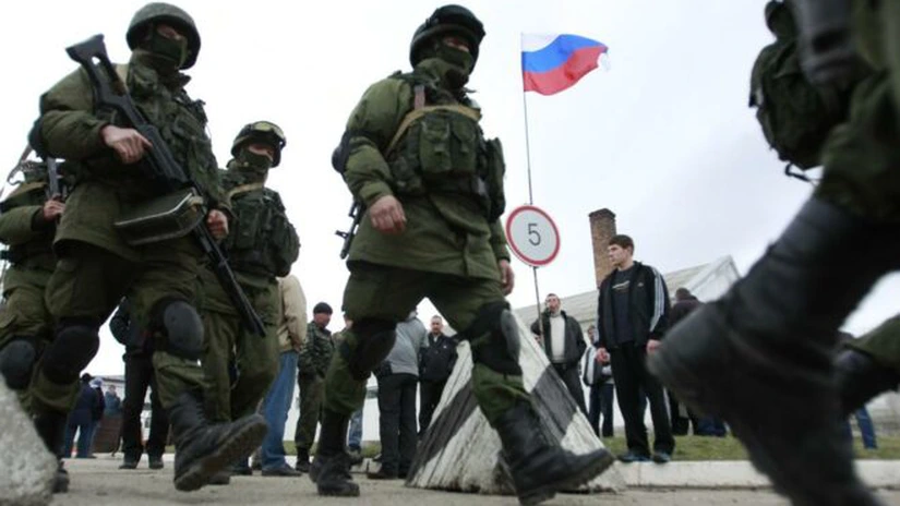 Mobilizare de forţe la graniţa dintre Ucraina şi Rusia în sectorul Crimeea