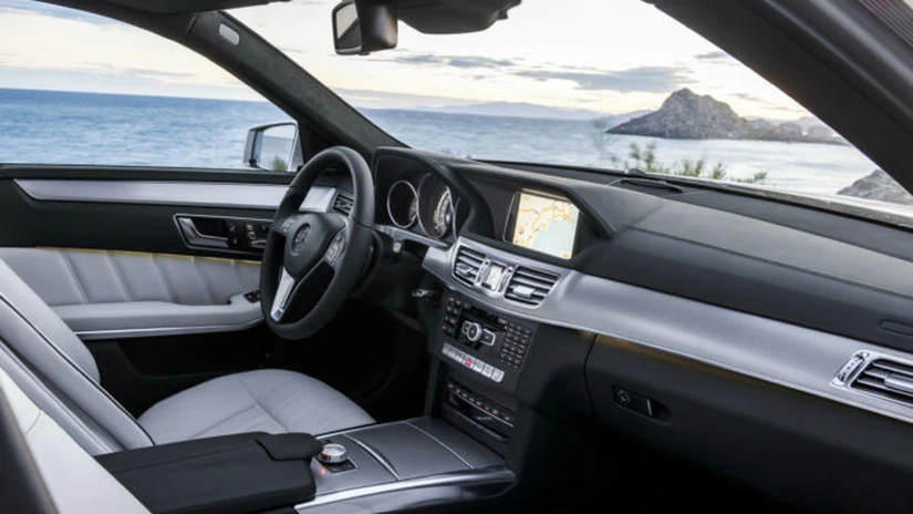 Mercedes-Benz anunţă vânzări record în mai, dar nu reuşeşte să depăşească Audi