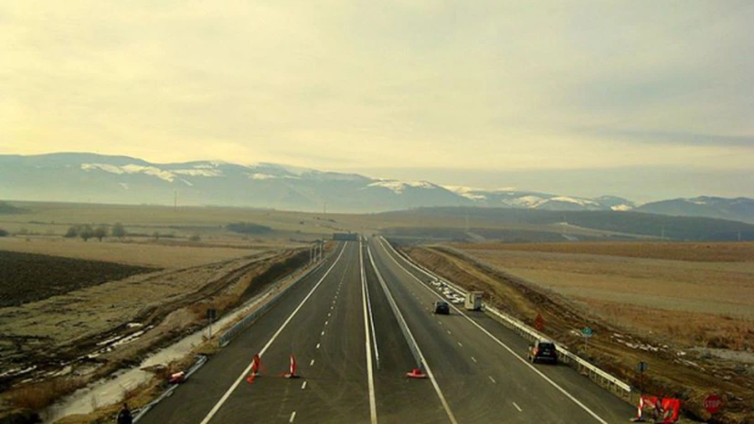 CNADNR: În acest an, vor fi gata maximum 100 de kilometri de autostradă