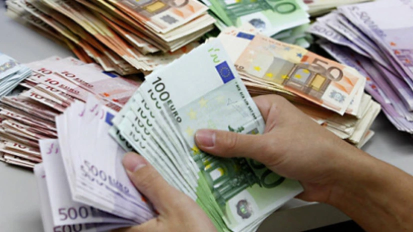 Cei mai slabi din Europa. Băncile româneşti trăiesc riscant: restanţe multe, provizioane mici, credite puţine