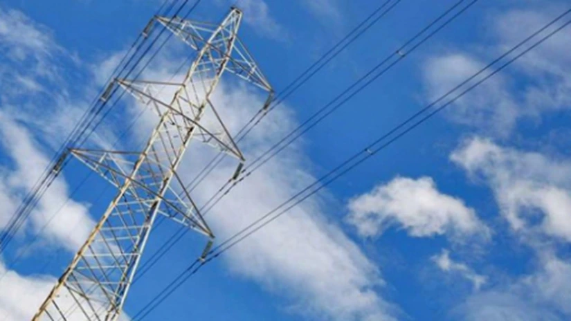 Producţia de energie electrică a crescut cu 4,8%, în primele patru luni. Consumul final a scăzut cu 1,6%
