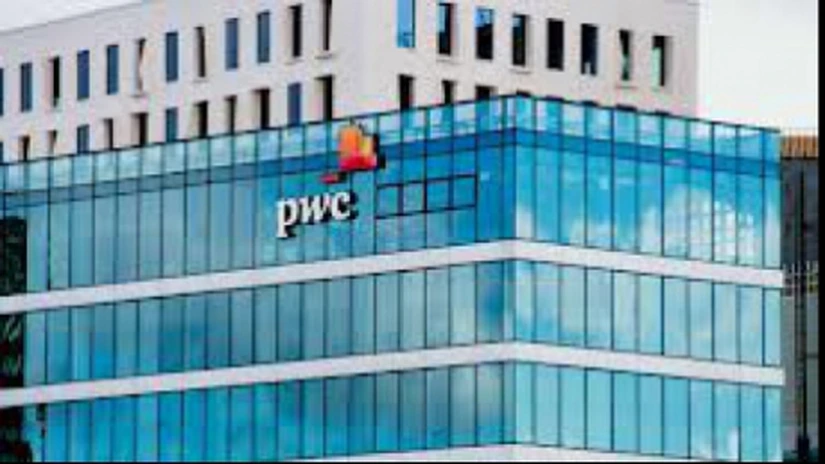 PwC: Creştere cu 15% a pieţei româneşti de publicitate online, în 2013, la circa 113 milioane de lei