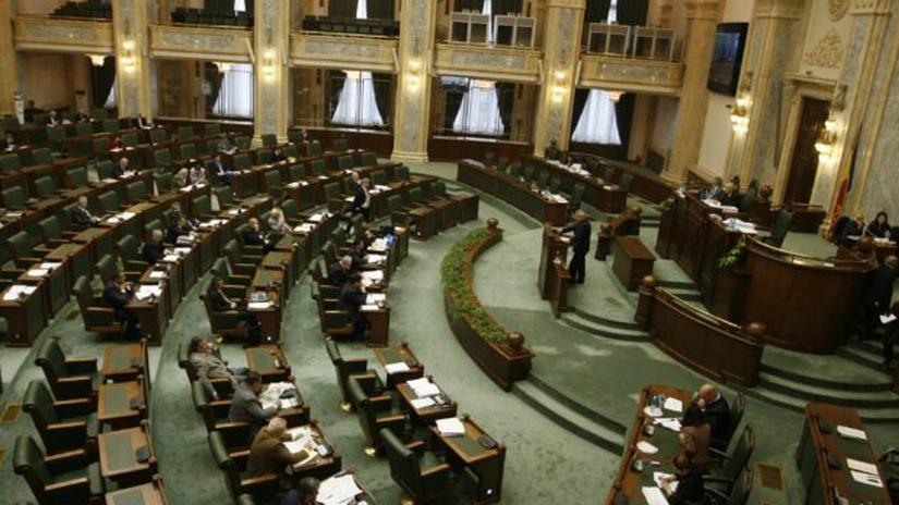 Senatorii au aprobat noua lege a achiziţiilor publice. Preţul cel mai mic nu va mai fi decisiv