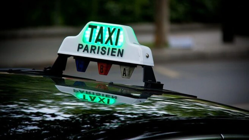 Taximetriştii europeni protestează faţă de serviciile de taximetrie la cerere
