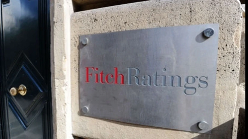 Fitch: Băncile din Ungaria vor avea nevoie de injecţii de capital