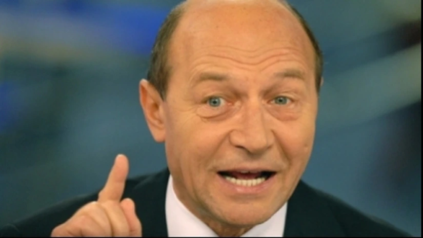 Băsescu: România riscă să reintre într-o perioadă de criză economică