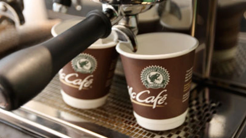 McDonald's România vrea să dubleze reţeaua de cafenele în 2015 şi caută terenuri pentru restaurante