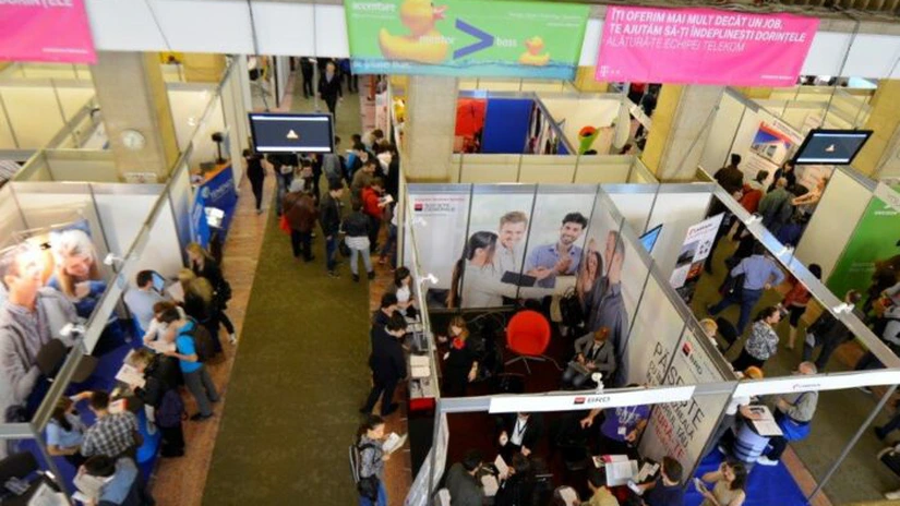 6.000 de candidaţi în prima zi a Târgului de joburi 