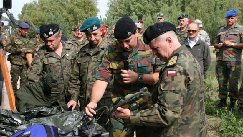 Polonia îşi va consolida capacităţile militare din estul ţării