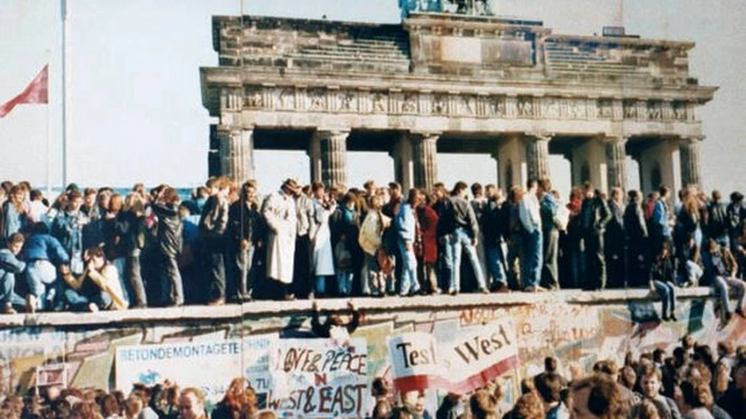 Germania aniversează 25 de ani de la manifestaţia care a dus la căderea Zidului Berlinului
