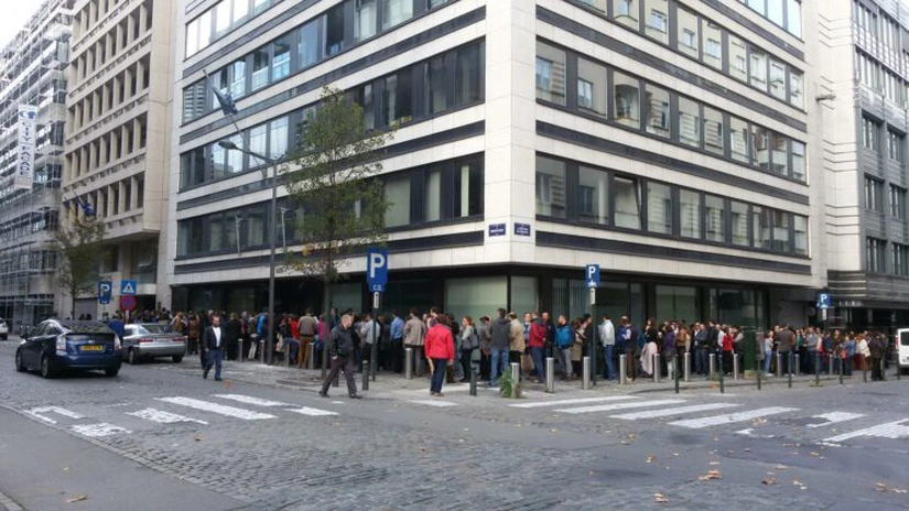 Doar 1007 români din Diaspora vor să voteze prin corespondenţă. 334 au cerut noi secţii de votare