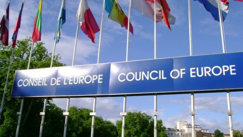 EUObserver, citând surse UE: Comisia Europeană nu exclude să utilizeze şi în cazul României mecanismul privind statul de drept aplicat Poloniei