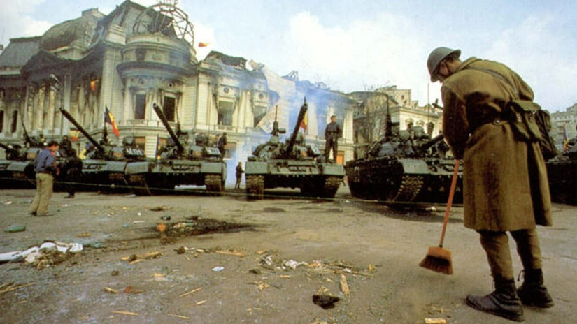 21 decembrie 1989 - prima zi a Revoluţiei la Bucureşti. Mişcarea de stradă, reprimată cu gloanţe