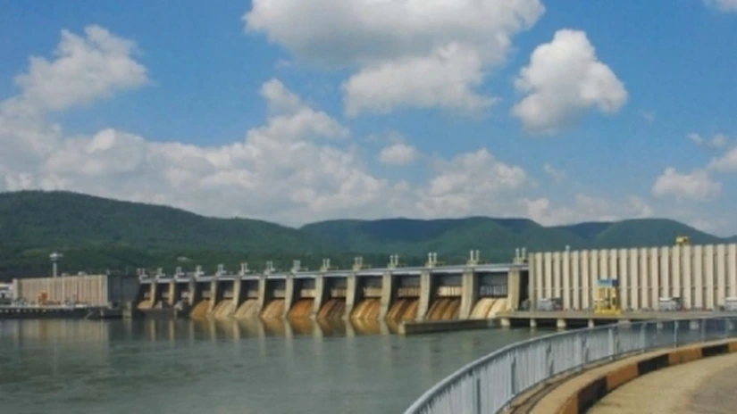 Guvernul nu ştie încă dacă va goli conturile Hidroelectrica de peste 2 miliarde de lei, aşa cum cer americanii de la FP. “Analizăm”