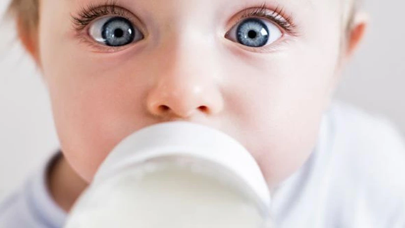 Liber la produsele lactate pentru copii din China. UE a renunţat la interdicţiile impuse după scandalul melaminei