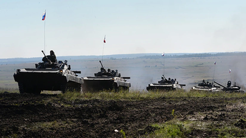 Ucraina: Peste 20 de tancuri ruseşti şi 10 sisteme de rachete se îndreaptă către Mariupol