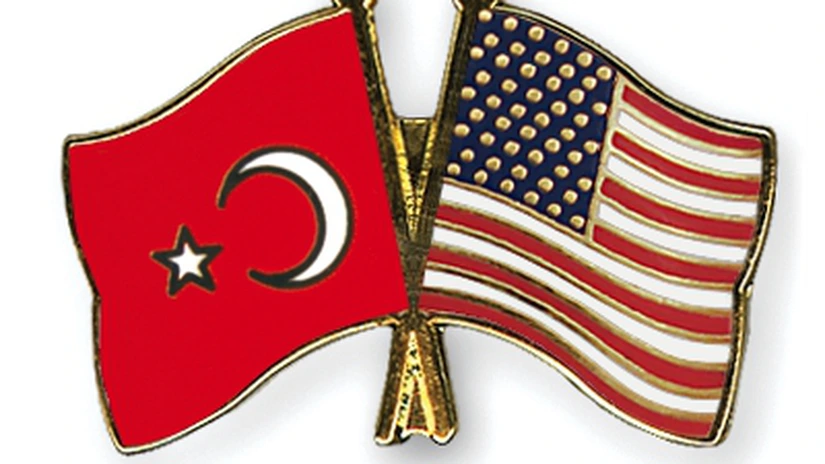 Turcia şi SUA au semnat un acord pentru antrenarea şi echiparea opoziţiei siriene