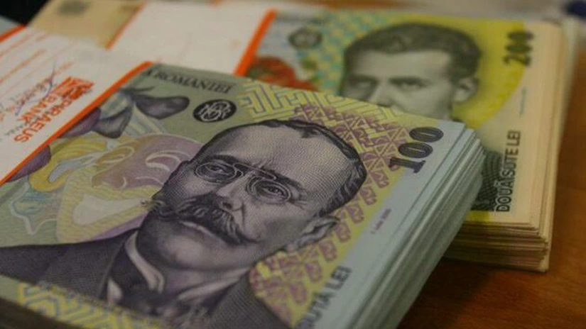 Depozitele în lei ale firmelor şi ale populaţiei au crescut cu 5,7% în februarie 2015, comparativ cu februarie 2014