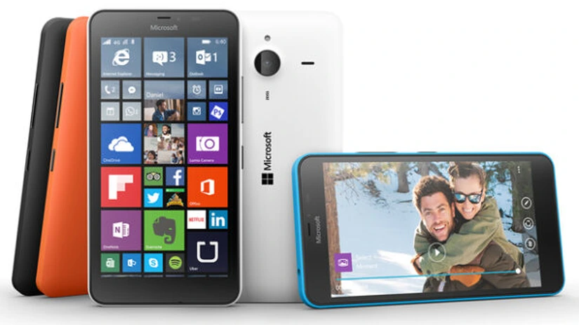 Ce s-a ales de Nokia: Aşa arată telefoanele Lumia 640 de la Microsoft. VIDEO