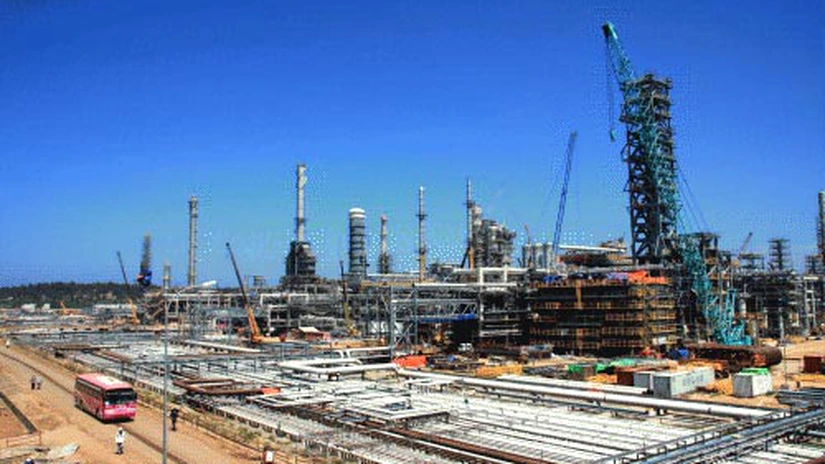 Gazprom cumpără 49% din rafinăria vietnameză Dung Quat Oil Refinery