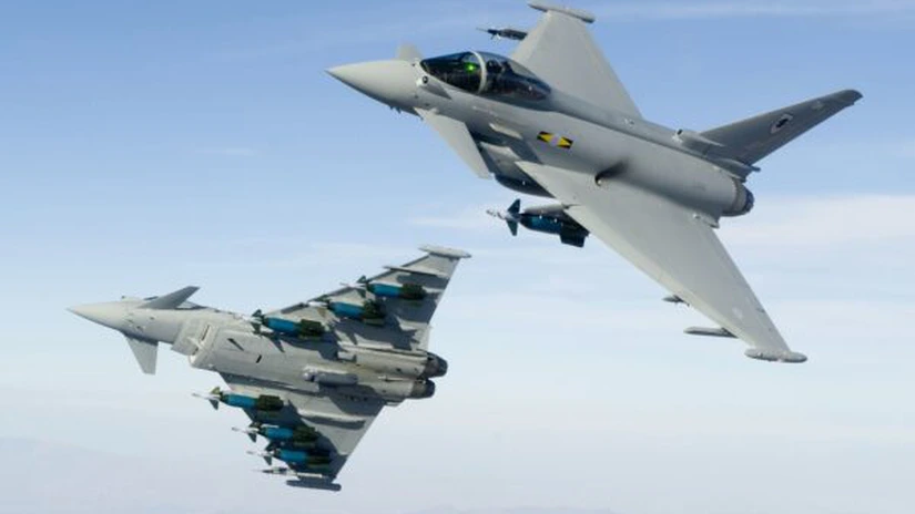Avioane de vânătoare britanice, trimise să intercepteze bombardiere ruseşti