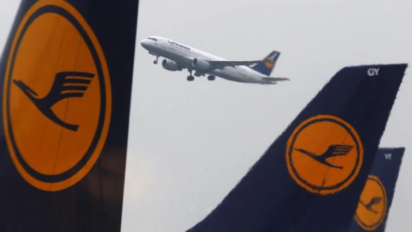 Hackerii au spart baza de date cu clienţi Lufthansa