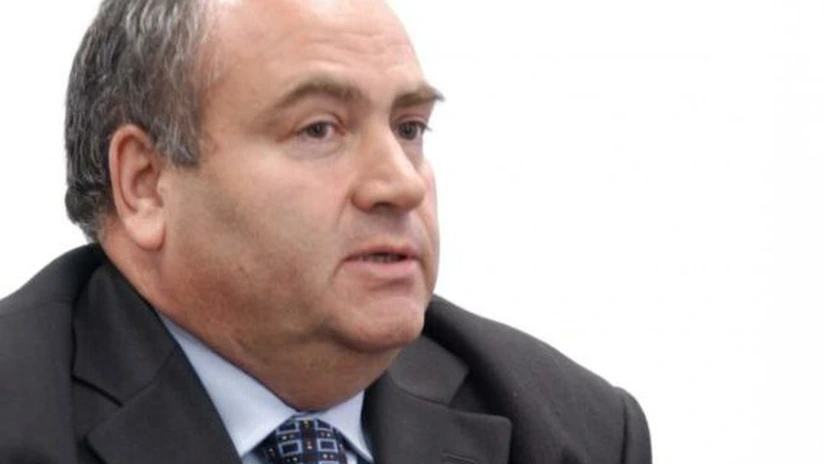 Vasile Ciurchea, noul şef al CNAS, urmărit penal, a implementat sistemul cardului de sănătate care mergea prost încă din mandatul său