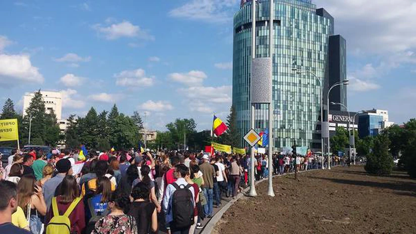 România se ridică împotriva defrişărilor. Mii de oameni în stradă. Iohannis: 