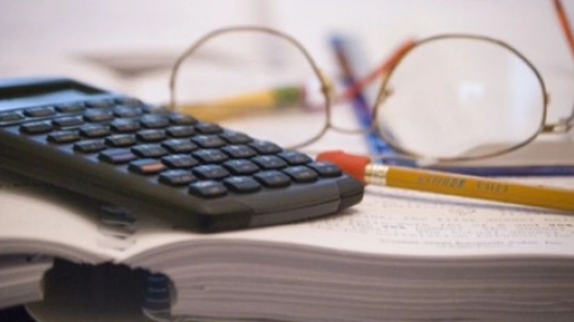 Excedentul bugetar a urcat la 0,9% din PIB, după primele cinci luni. Veniturile din TVA au urcat cu 17,5%