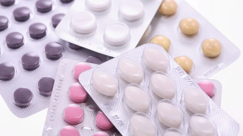 Comisia Europeană a suspendat comercializarea a 700 de medicamente generice testate de o societate indiană