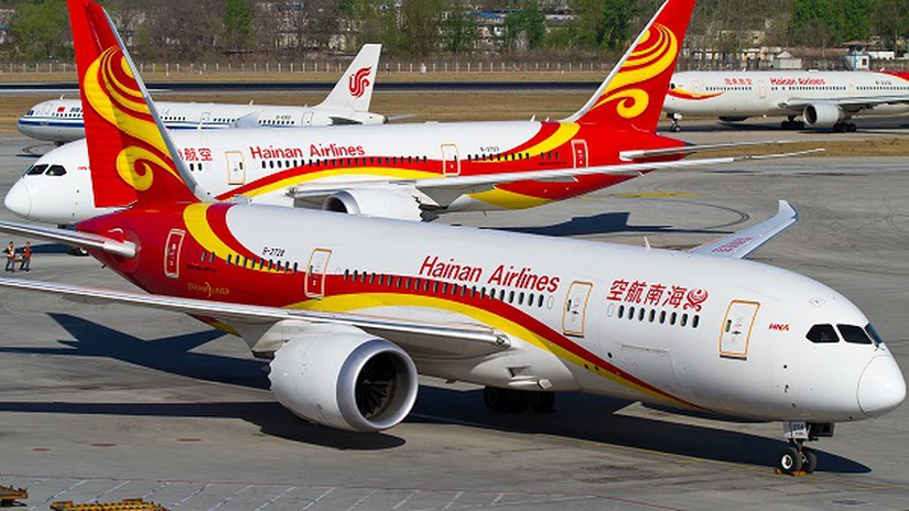 Compania chineză Hainan Airlines caută stewardese la Bucureşti