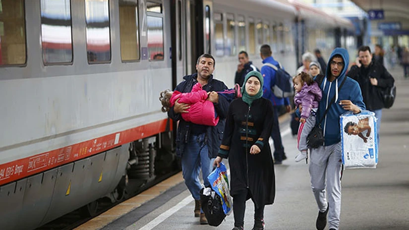 Migranţii îşi diversifică căile şi mijloacele pentru a ajunge în Europa - studiu
