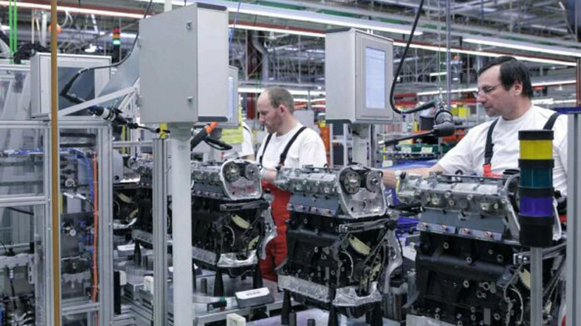 Muncitorii de la fabrica de motoare a Audi din Ungaria întrerup activitatea din cauza disputelor salariale