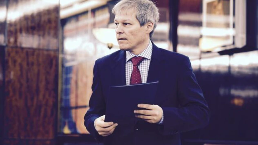 Cioloş vrea debirocratizarea administraţiei prin eliminarea unor documente: Am lansat platforma online maisimplu.gov.ro
