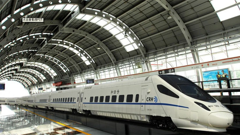 Cea mai mare gară feroviară subterană din Asia se inaugurează mercuri în oraşul chinez Shenzhen